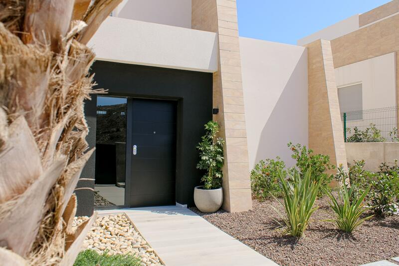 3 bedroom Townhouse for sale