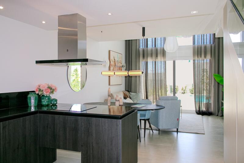 3 bedroom Townhouse for sale