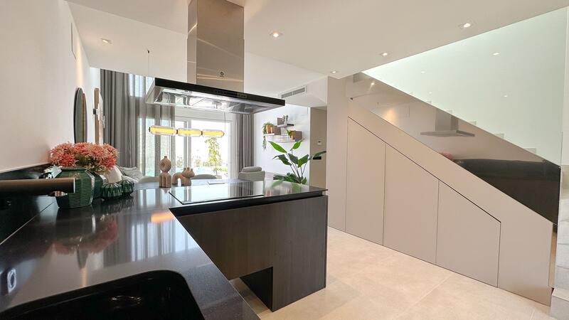 3 bedroom Townhouse for sale