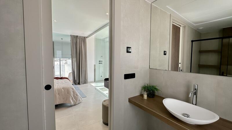3 bedroom Townhouse for sale