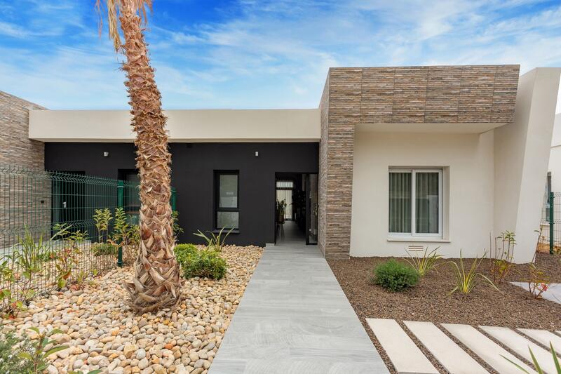 3 bedroom Townhouse for sale