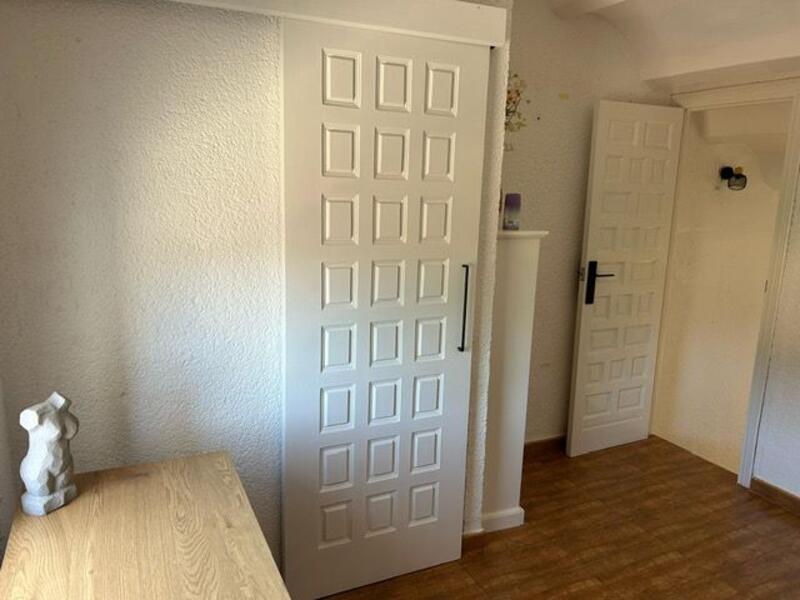2 bedroom Townhouse for sale