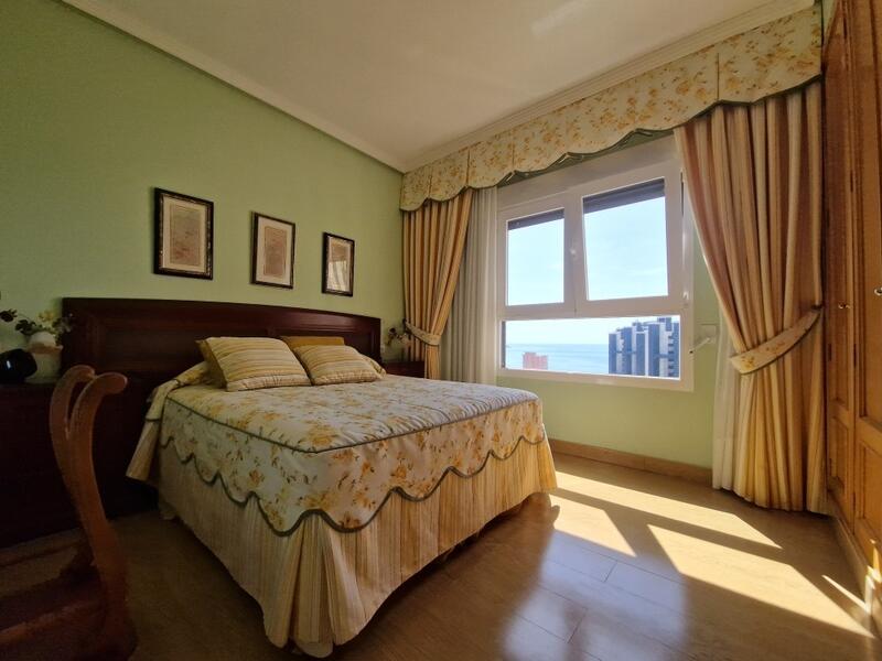 4 bedroom Apartment for sale