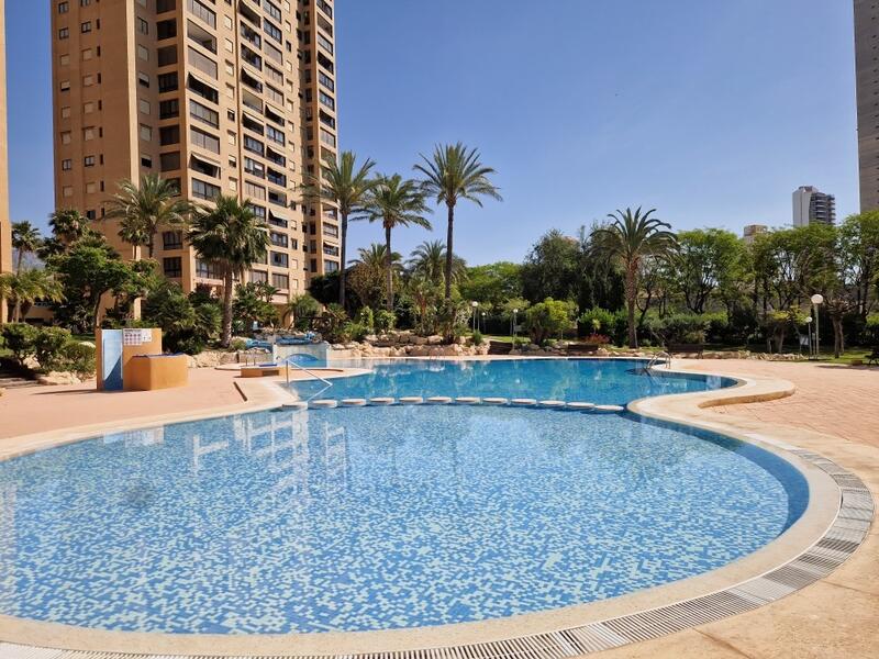 4 bedroom Apartment for sale