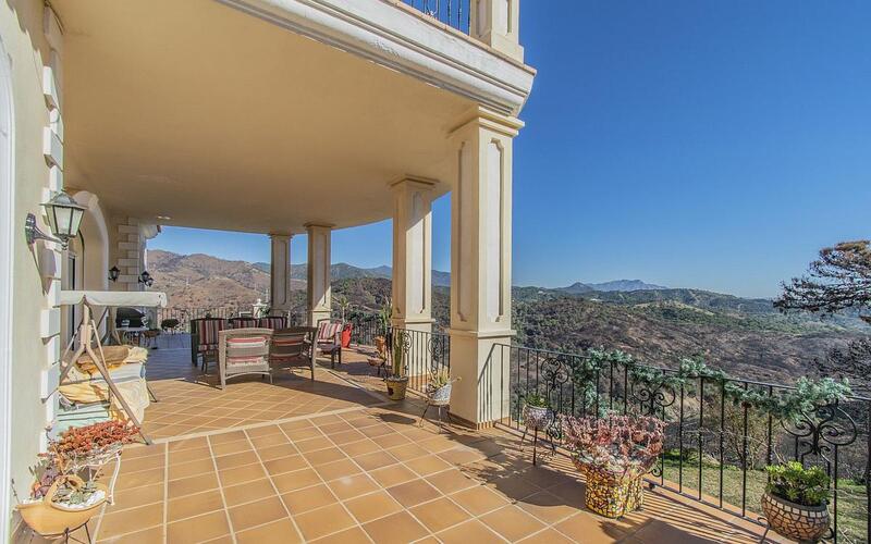 7 bedroom Villa for sale