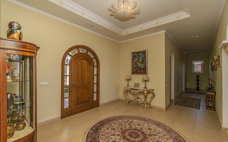 7 bedroom Villa for sale
