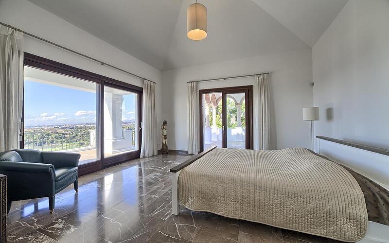 6 bedroom Villa for sale