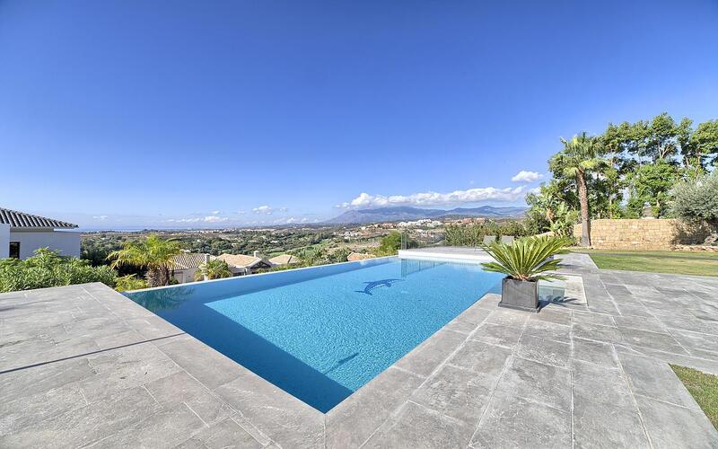 6 bedroom Villa for sale