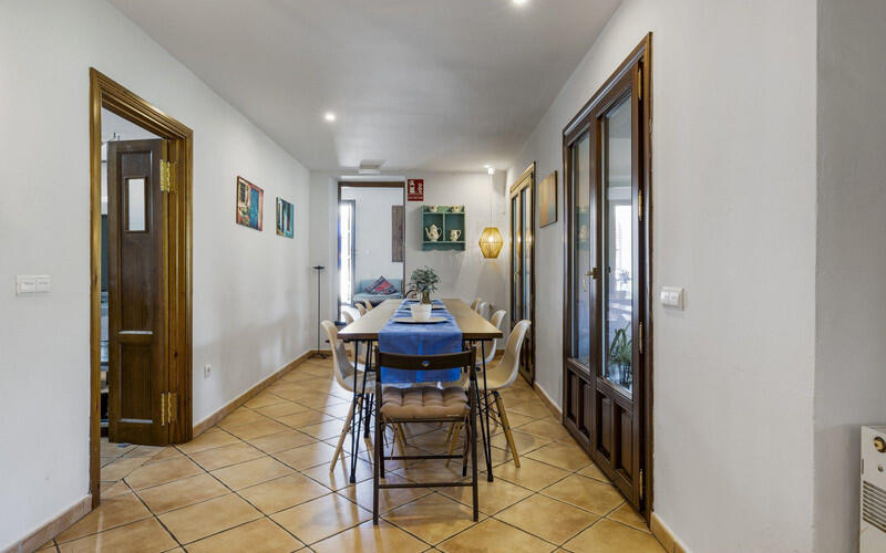 9 bedroom Villa for sale