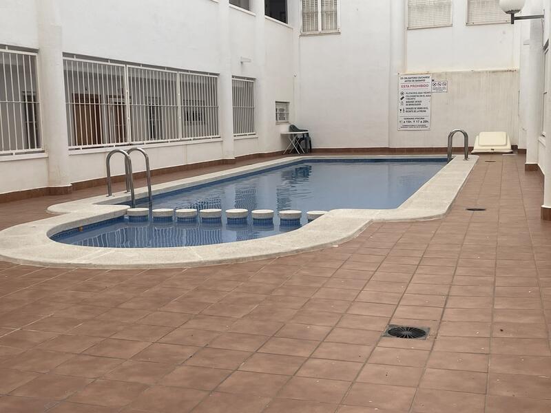 квартира продается в Torrevieja, Alicante