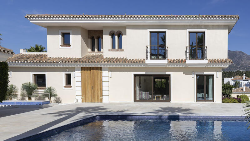 6 bedroom Villa for sale