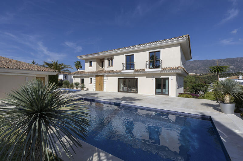 6 bedroom Villa for sale