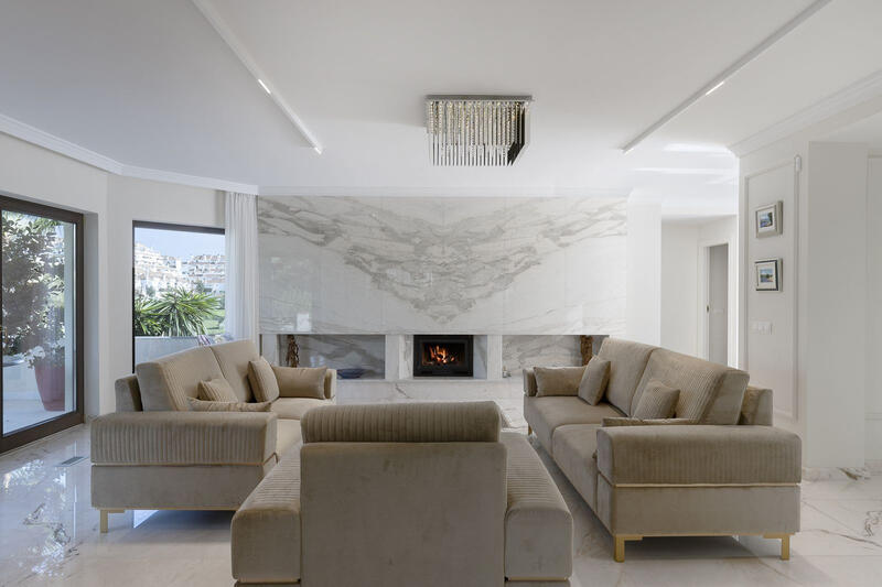 6 bedroom Villa for sale