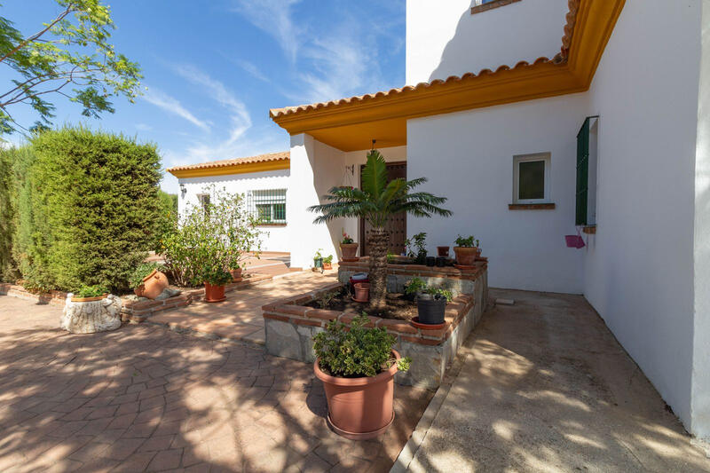 4 bedroom Country House for sale