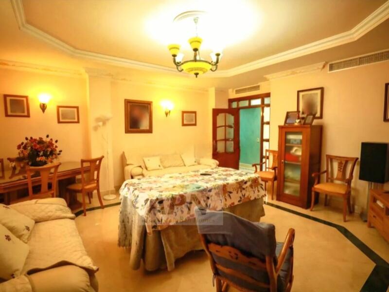 4 bedroom Townhouse for sale