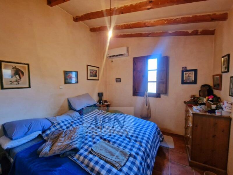 1 bedroom Country House for sale