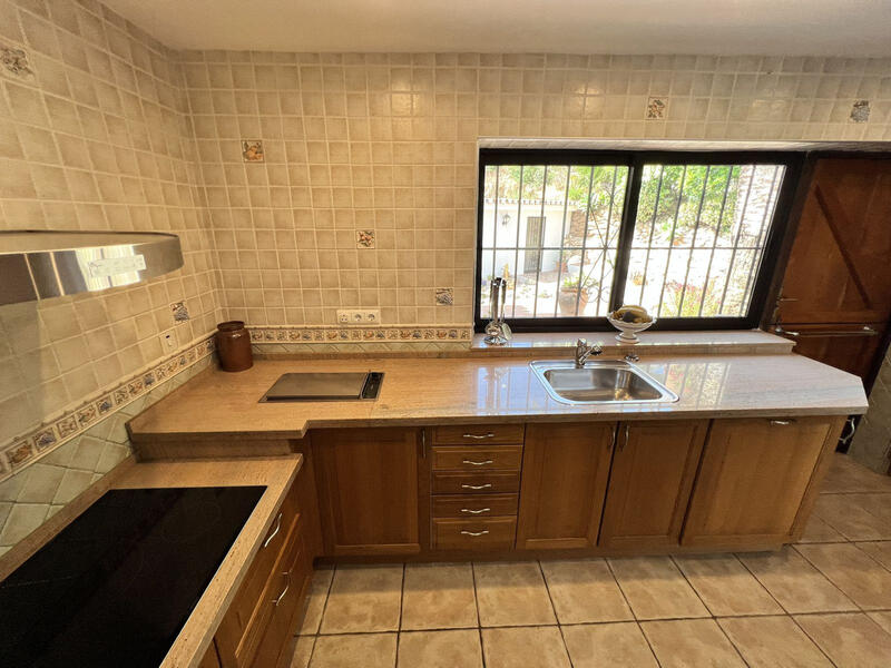4 bedroom Villa for sale