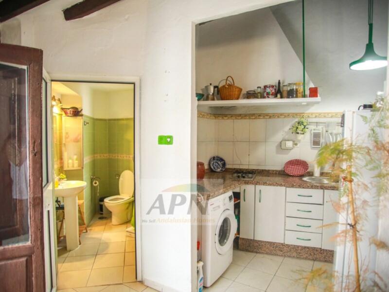 4 bedroom Townhouse for sale