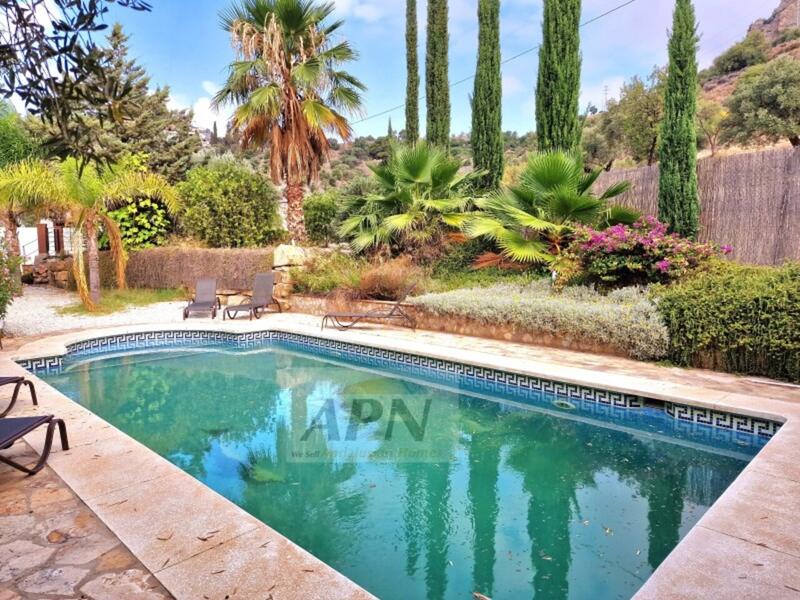Country House for sale in Alora, Málaga