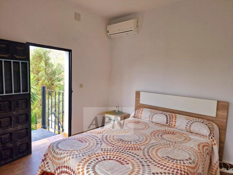 4 bedroom Country House for sale