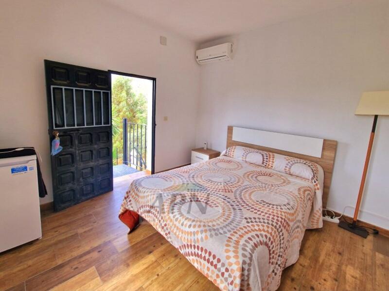 4 bedroom Country House for sale