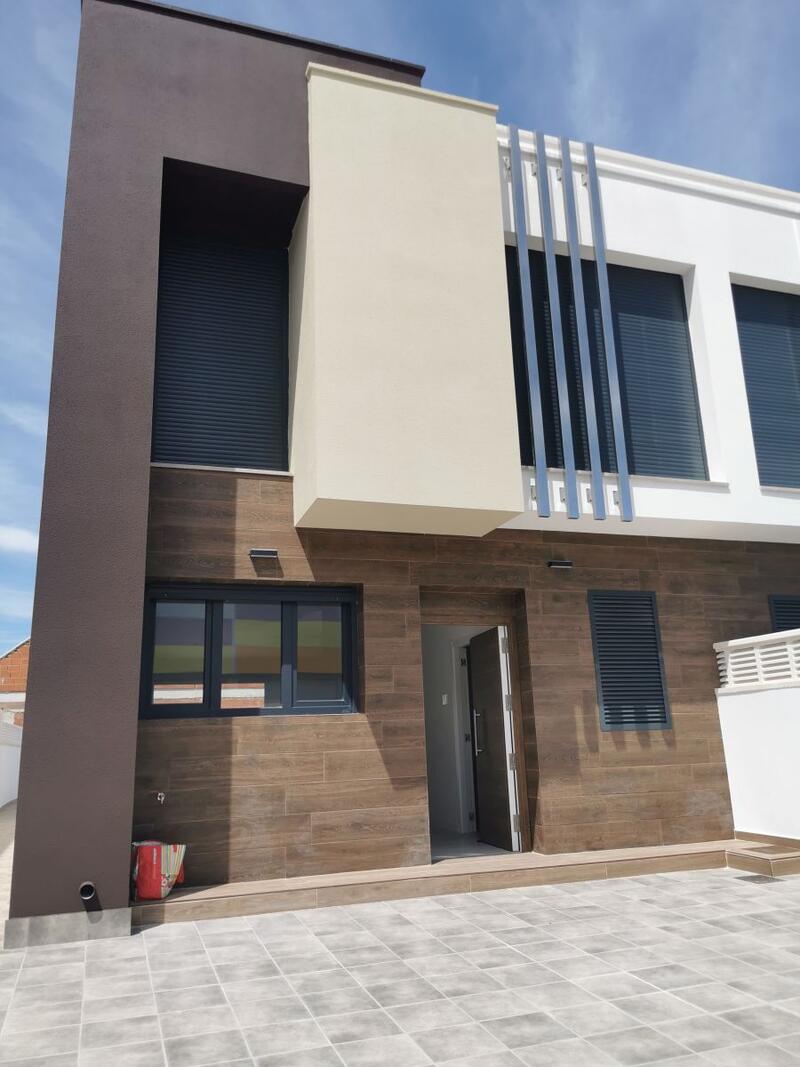 3 bedroom Villa for sale