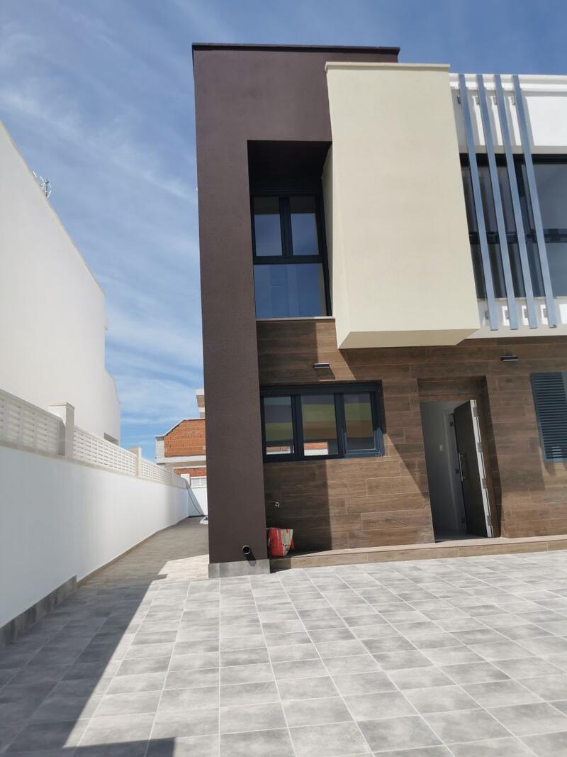 3 bedroom Villa for sale