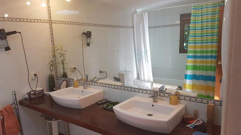 7 bedroom Villa for sale