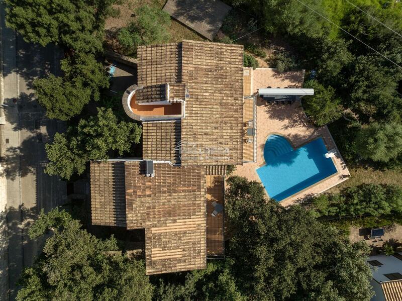 6 bedroom Country House for sale