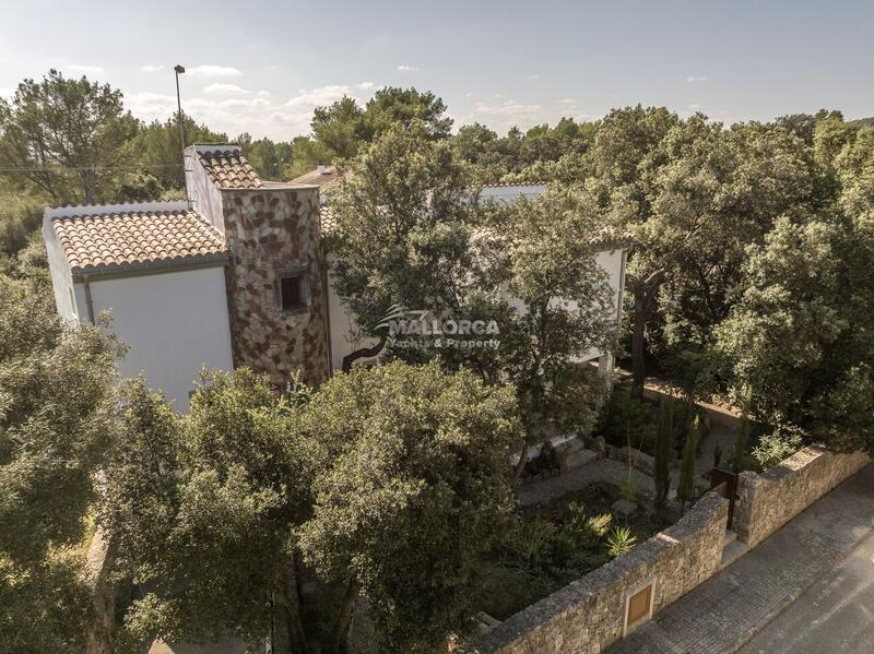 6 bedroom Country House for sale