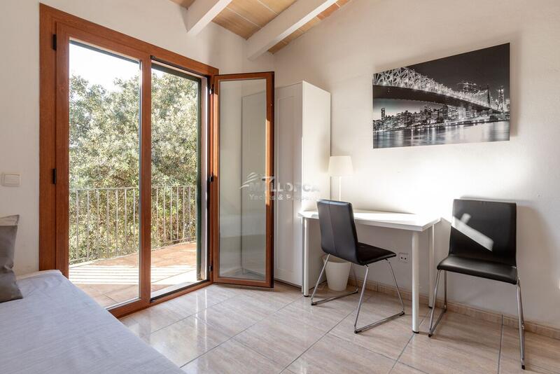 6 bedroom Country House for sale
