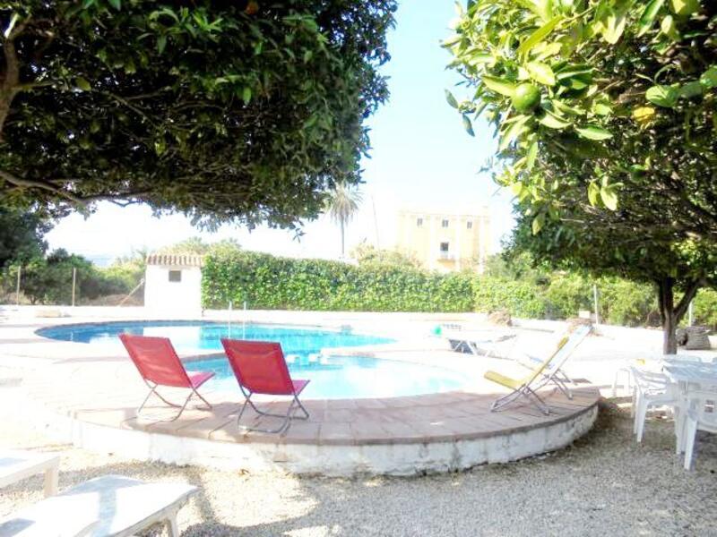 6 bedroom Country House for sale