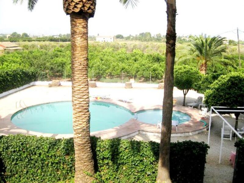 6 bedroom Country House for sale