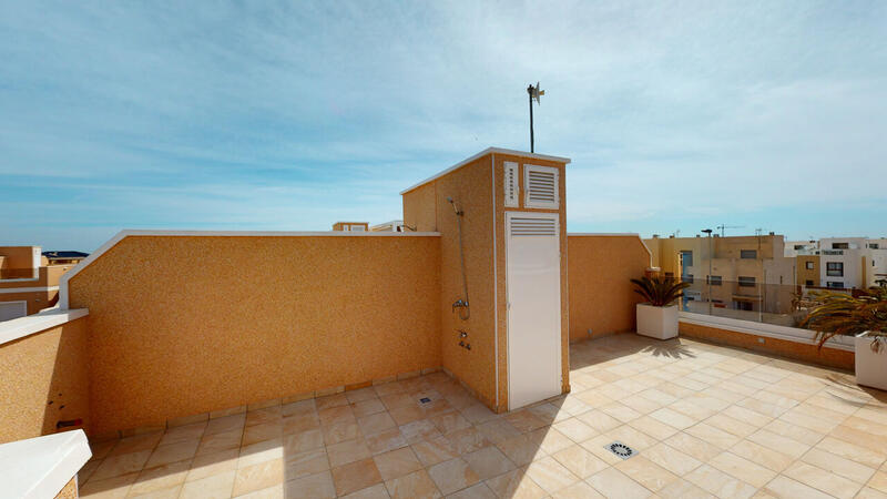 3 bedroom Townhouse for sale