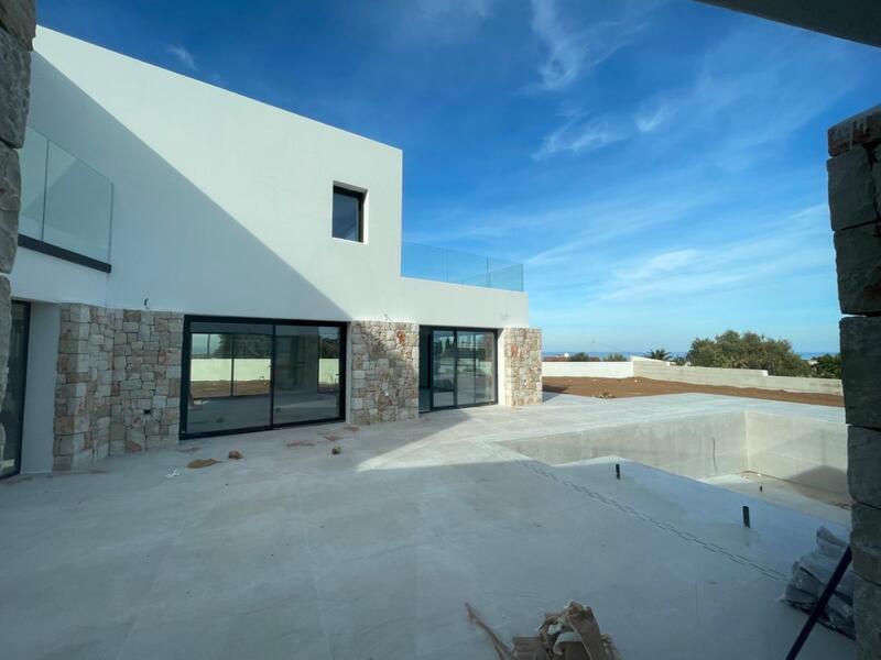 4 bedroom Villa for sale