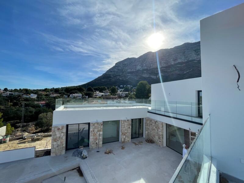4 bedroom Villa for sale