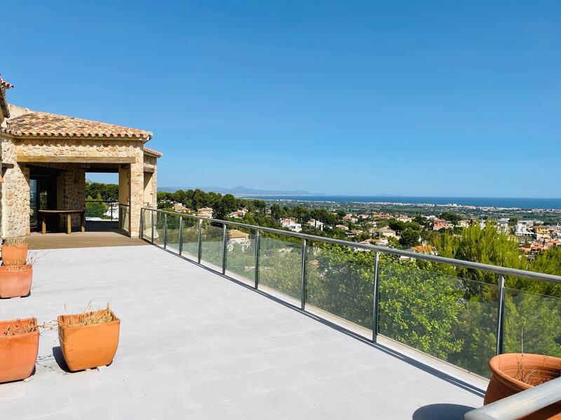 5 bedroom Villa for sale