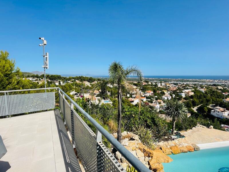 5 bedroom Villa for sale