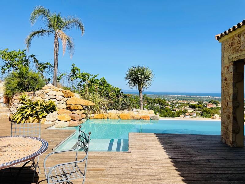 5 bedroom Villa for sale