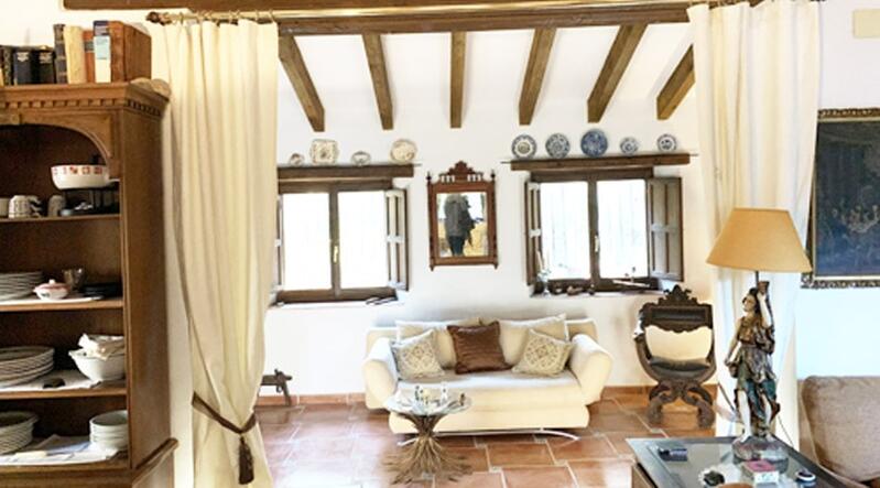 4 bedroom Country House for sale