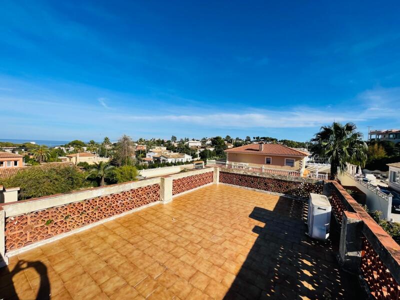 4 Cuarto Villa en venta