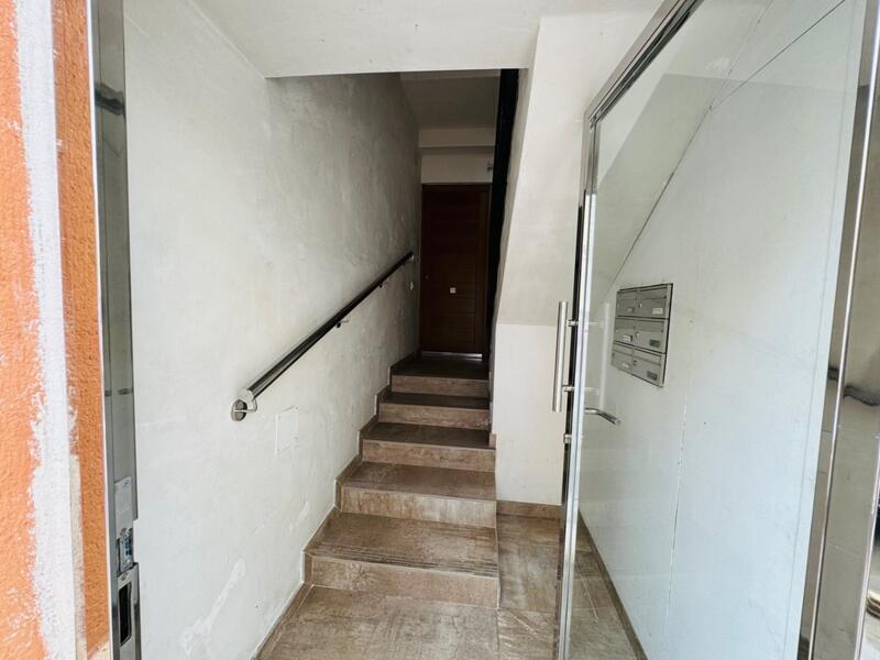 3 bedroom Apartment for sale