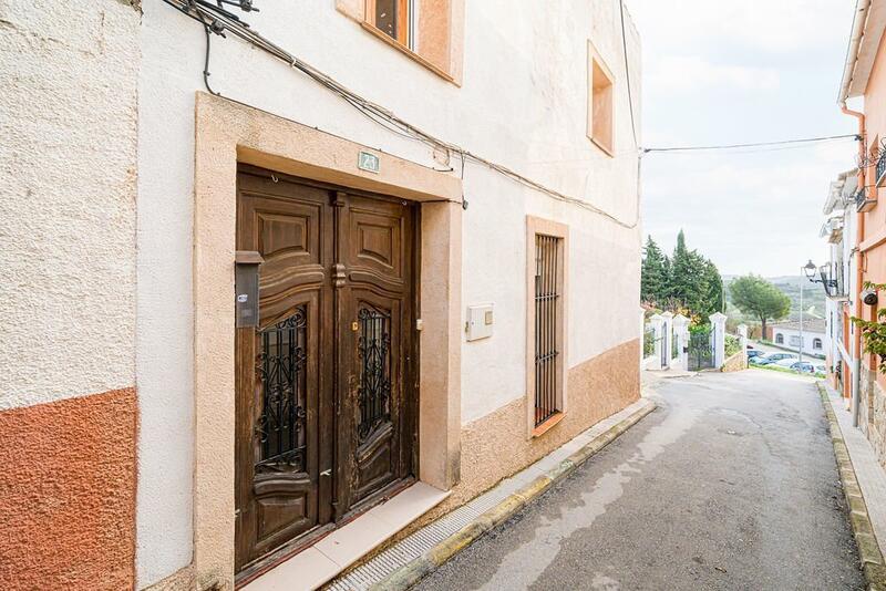 Townhouse for sale in Parcent, Alicante