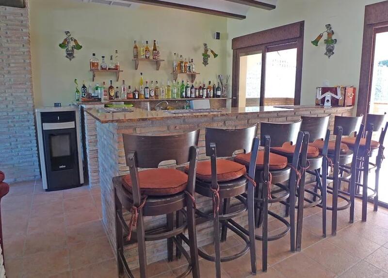 8 bedroom Country House for sale