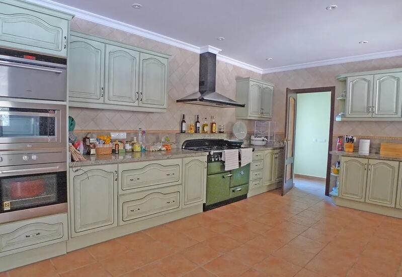 8 bedroom Country House for sale