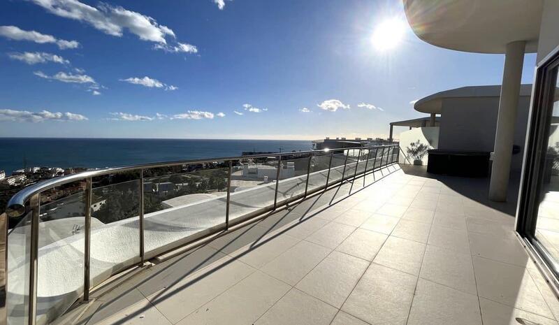 3 bedroom Apartment for sale