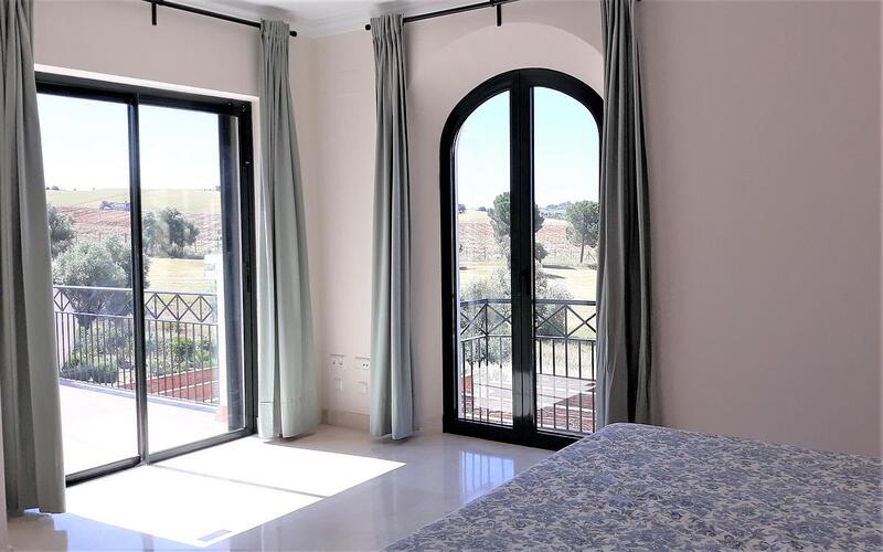 6 bedroom Villa for sale