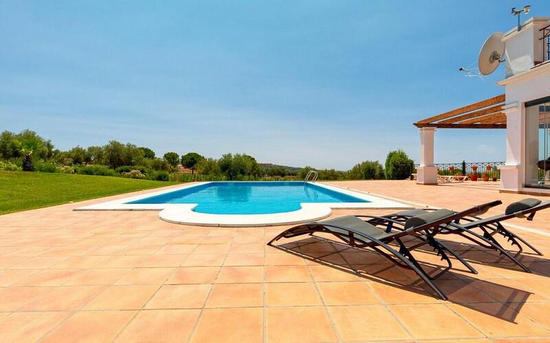 6 bedroom Villa for sale