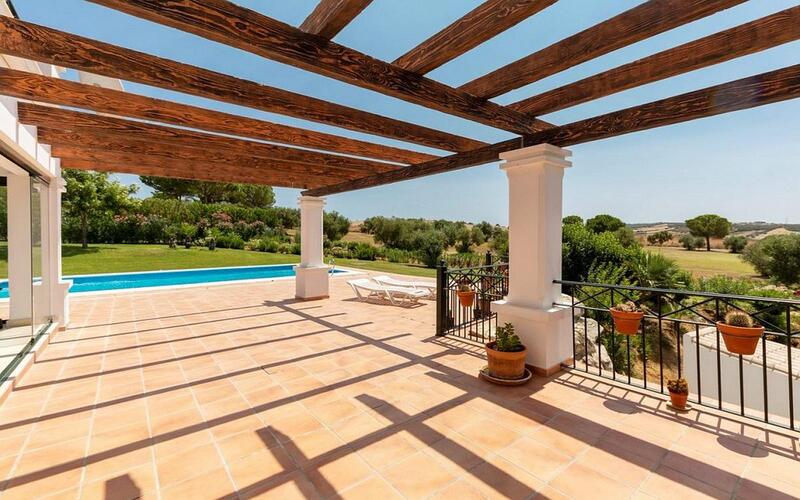 6 bedroom Villa for sale