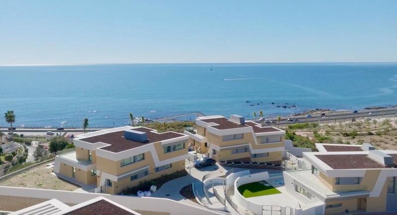 4 bedroom Villa for sale